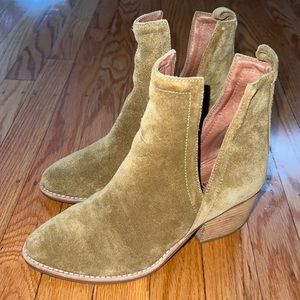 Jeffrey Campbell Orwell Tan Suede Booties